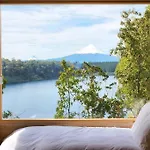 Exclusiva Cabin En Tranquilo Campo A Orillas Del Lago Con Vista A Volcanes - Hot Tub Privado