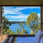 Exclusiva Cabin En Tranquilo Campo A Orillas Del Lago Con Vista A Volcanes - Hot Tub Privado